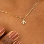 Dainty Natural Diamond Airplane Necklace - 图片 7