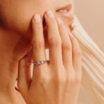 14K Solid Gold Natural Diamond and Oval Amethyst Ring - Image 5