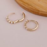 Diamond Bezel Hoop Earrings - 图片 3