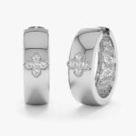 Natural Diamond Clover Huggies - 图片 2