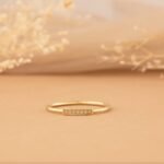 14K Solid Gold Natural Diamond Mini Bar Ring - 图片 5