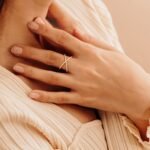 14K Solid Gold Natural Diamond X Ring - 图片 3