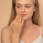 14K Solid Gold Emerald Heart Signet Ring - Image 5