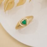 14K Solid Gold Emerald Heart Signet Ring - Image 4