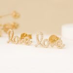 Love Script Natural Diamond Studs - 图片 3
