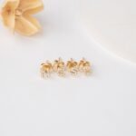 Mini Initial Natural Diamond Stud Earrings - 图片 4