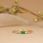 14K Solid Gold Natural Emerald and Diamond Ring - Image 3