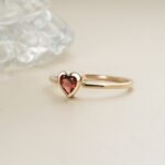 18K Solid Gold Natural Garnet Heart Ring - Image 3