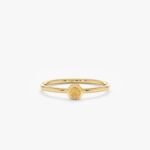 天然蛋白石镶边戒指