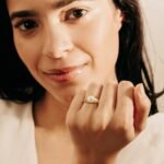 14K Solid Gold Pear Natural Diamond Signet Ring - 图片 3