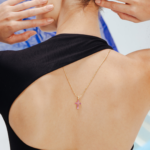 14K Solid Gold Pink Sapphire Cross Pendant - 图片 4