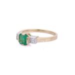 14K Solid Gold Emerald Ring - Image 3