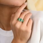 14K Solid Gold Three Stone Emerald Diamond Ring - Image 4