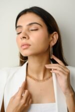 18k Solid Gold Multi Sapphire Choker Necklace - Image 5