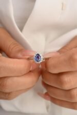 14K Solid Gold Pear Cut Blue Sapphire & Halo Diamond Ring - 图片 3
