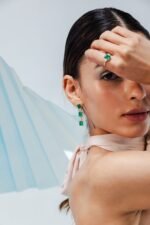 18K Solid Gold Emerald & Diamond Three Stone Ring - Image 5