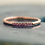 14K Solid Gold Minimalist Sapphire Wedding Ring - 图片 5