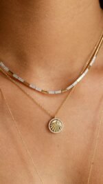 18k Gold  Diamond Bar Pattern Necklace - Image 3