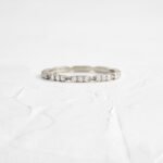 The karat store Inline Ring with Diamond Edging , Diamond Ring for women - 图片 4