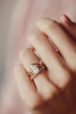 14K Solid Gold Emerald Cut Natural Diamond Half Eternity Ring - 图片 3