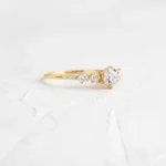 18K Solid Gold Round Cut Lab-Grown Diamond Engagment Ring - 图片 4