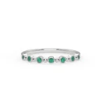 18K Solid Gold Half Eternity Emerald Bezel Ring - 图片 2