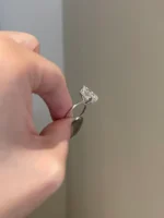 Pear Shaped Moissanite 3-Prong Hidden Halo Pave Bridge Solitaire Ring - 图片 5