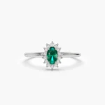 18K Solid Gold Emerald with Halo Diamonds Ring - 图片 4