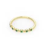 18K Solid Gold Half Eternity Emerald Bezel Ring - 图片 4