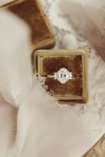 14k Solid Gold Lab-Grown Diamond Oval Ring
