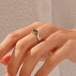 14K Solid Gold Emerald Solitaire Leaf Ring - 图片 5