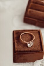 14k Solid Gold Lab-Grown Diamond Oval Ring - Image 4