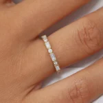 14K Gold Baguette and Round Natural Diamond Ring - 图片 2
