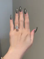 Pear Shaped Moissanite 3-Prong Hidden Halo Pave Bridge Solitaire Ring - 图片 2