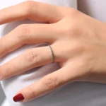 18K Solid Gold Round Emerald Eternity Band - 图片 2