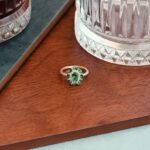 18K Solid Gold Emerald Floral Ring - Image 5