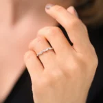 18k斜长方形天然钻石叠戴戒指