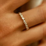 14K Gold Slanted Marquise and Round Diamond Ring - 图片 5