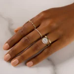 Helio Ring, 0.7ct. Round Cut Diamond Moissanite Engagement Ring - 图片 5
