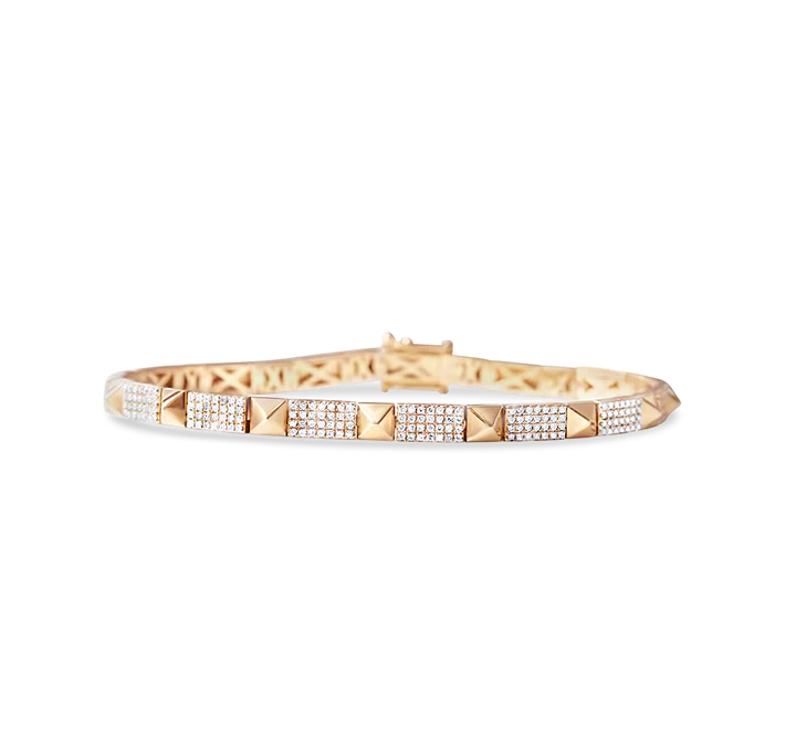 400548_90ab4282e6e54ce9ab88fa9790f3a676mv2.webp Pyramid Diamond Stud Bracelet - 图片 1