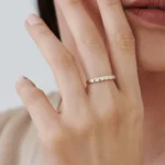The Karat Store 14k Double Baguette and Round Diamond Wedding Ring - 图片 3