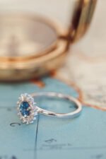 18K Solid Gold The Seine .84 ct Round Blue Montana Sapphire with .31 ct Halo Ring - Image 4