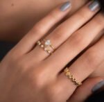 Distance Diamond 14 Karat Gold Band - 图片 5