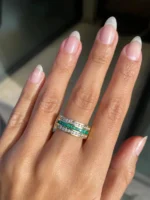 18K Solid Gold Half Eternity Square Emerald Ring - 图片 5