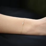 14K Gold Trio Moissanite Diamond Bracelet with Thin Chain - 图片 6