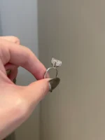 Pear Shaped Moissanite 3-Prong Hidden Halo Pave Bridge Solitaire Ring - 图片 3