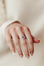 18K Solid Gold The Seine .84 ct Round Blue Montana Sapphire with .31 ct Halo Ring - Image 7