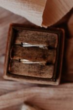 Solid Gold Criss Cross Ring, 14k Gold X Ring, Natural Diamond ring for women, Gift for her - Image 2