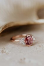 14K Solid Gold 1.98 ct Oval Deep Pink Garnet Ring - Image 4