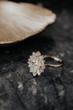 The Ray 1.11 ct Oval Moissanite Diamond Ring 18karat Gold - 图片 6